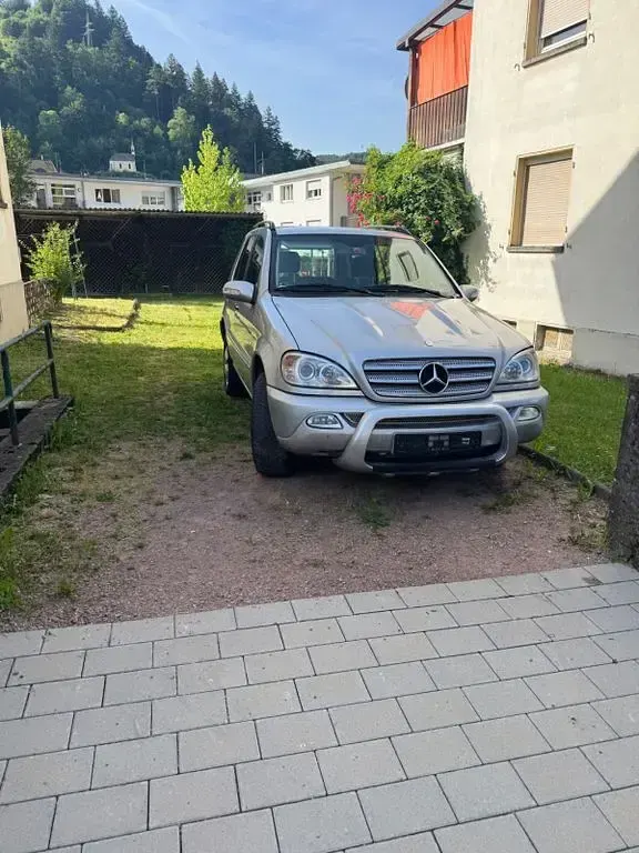 Gebraucht Mercedes ML350 Edition 235 PS (172 kW) 2004 Grau SUV