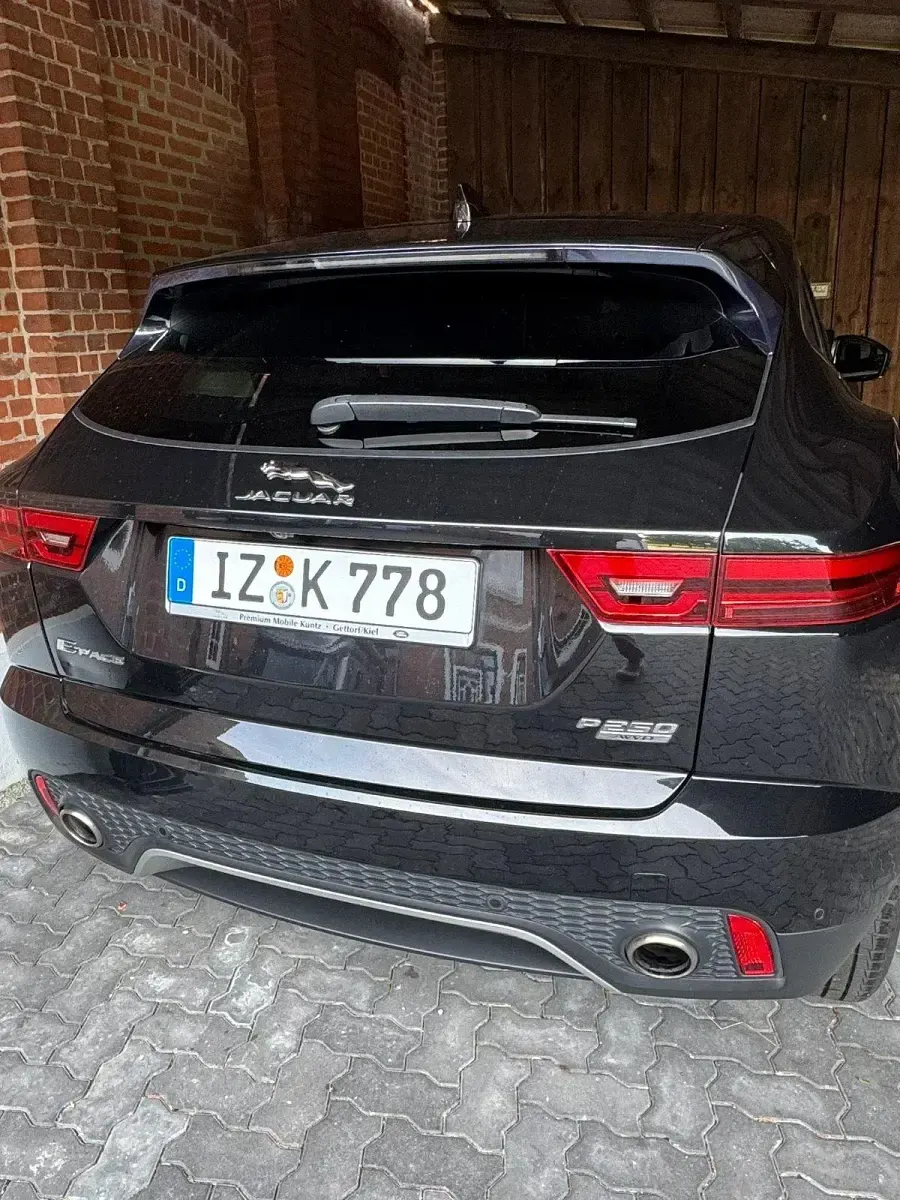 Gebraucht Jaguar E-Pace 248 PS (182 kW) 2018 Schwarz SUV