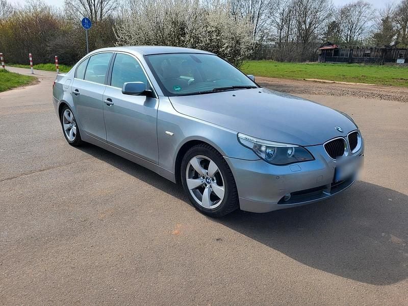 Second-hand BMW 520 174 CP (127 kW) 2003 Gri Berlinǎ