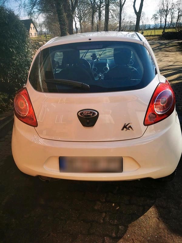 Second-hand Ford Ka 69 CP (50 kW) 2014 Alb Hatchback