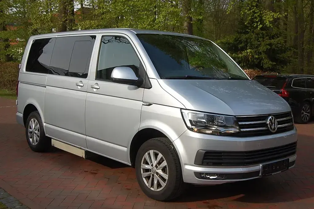 Gebraucht VW T6 Comfortline 150 PS (110 kW) 2016 Silber Van