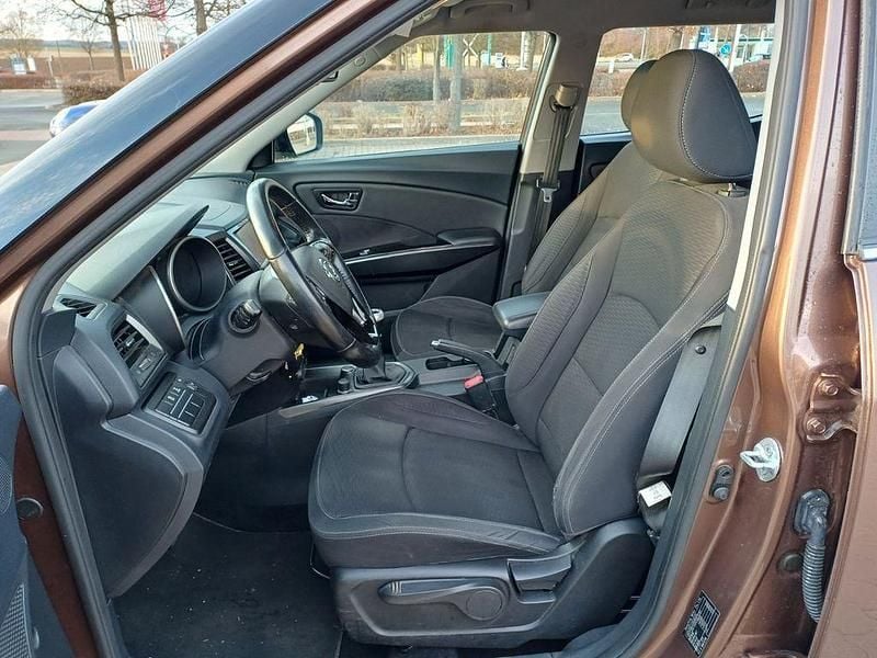 Gebraucht Ssangyong (KGM) Tivoli Crystal 116 PS (85 kW) 2016 Braun SUV
