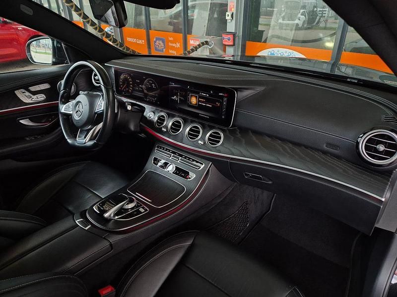 Gebraucht Mercedes E400 AMG 333 PS (244 kW) 2018 Schwarz Limousine