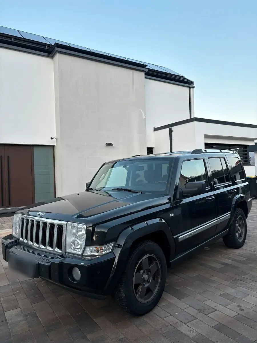Usata Jeep Commander 218 CV (160 kW) 2006 Nero SUV