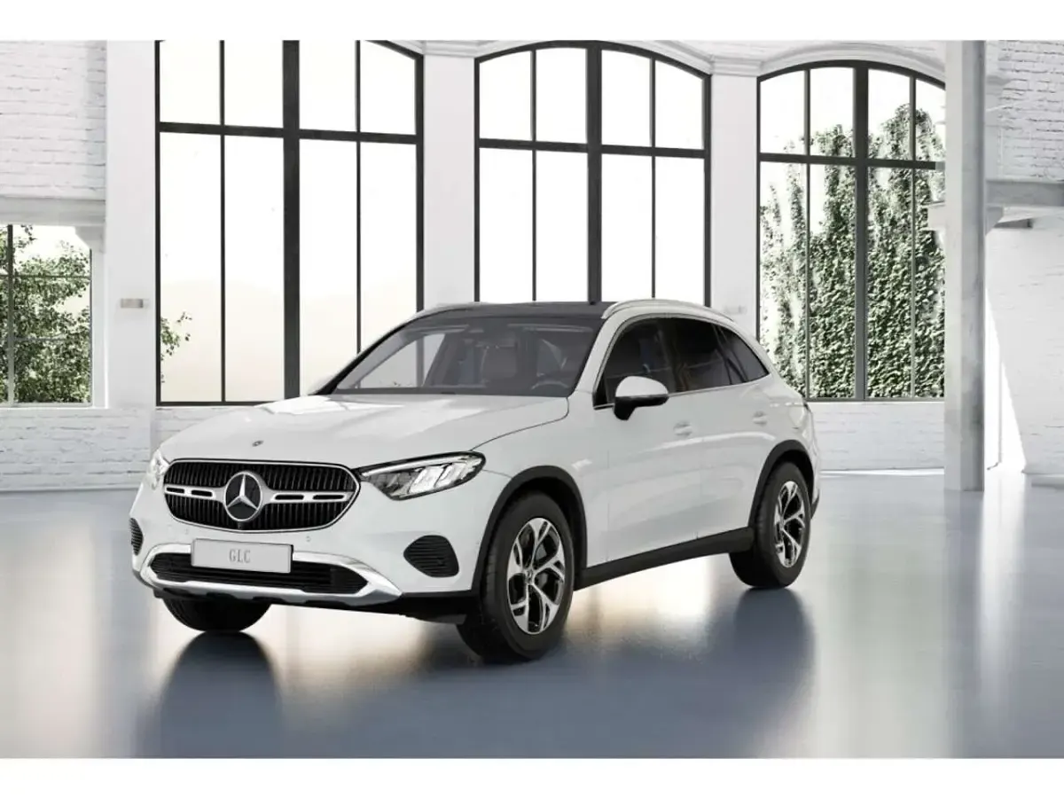 Gebraucht Mercedes GLC300 Avantgarde 204 PS (150 kW) 2026 Weiß SUV