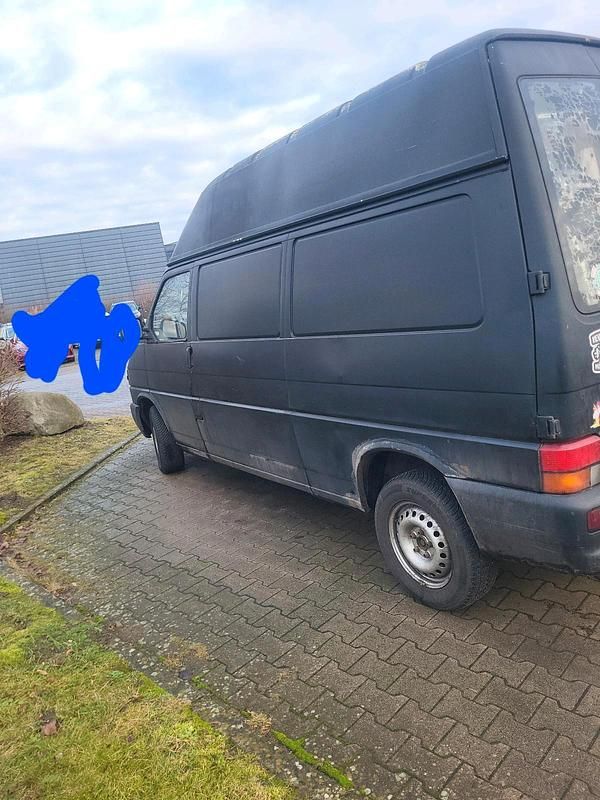 Second-hand VW Transporter 77 CP (56 kW) 1996 Negru Van