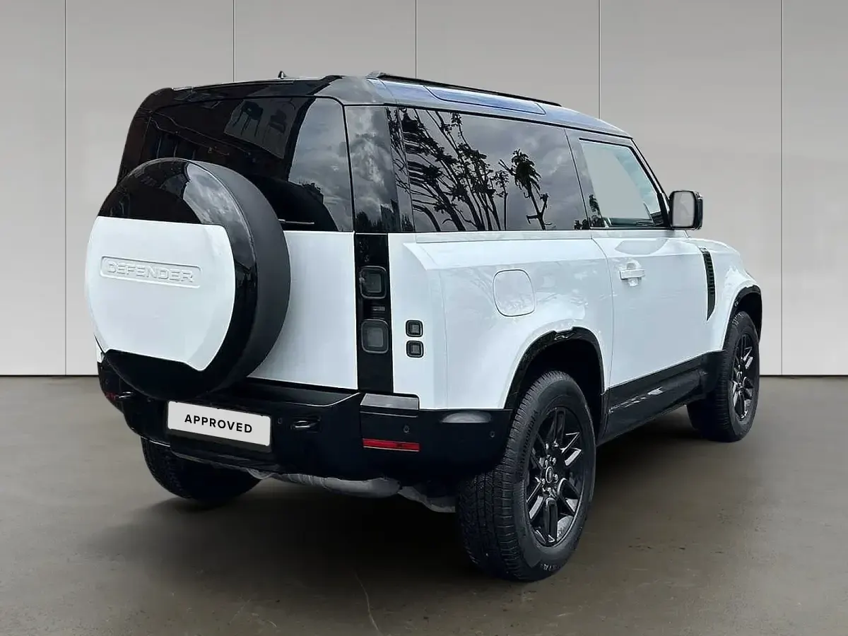 Gebraucht Land Rover Defender 355 PS (261 kW) 2025 Fuji white SUV