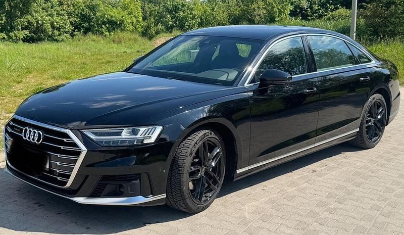 Schwarz Gebraucht 2020 Audi A8L Limousine | 49.998 € (Fairer Preis) - Bild 1/4