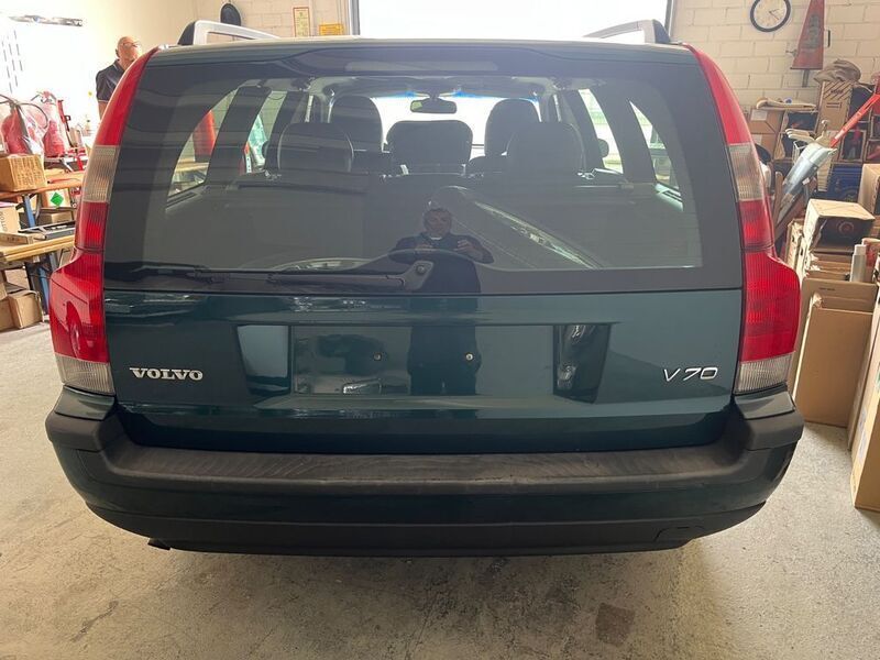 Gebraucht Volvo V70 200 PS (147 kW) 2001 Grün Kombi