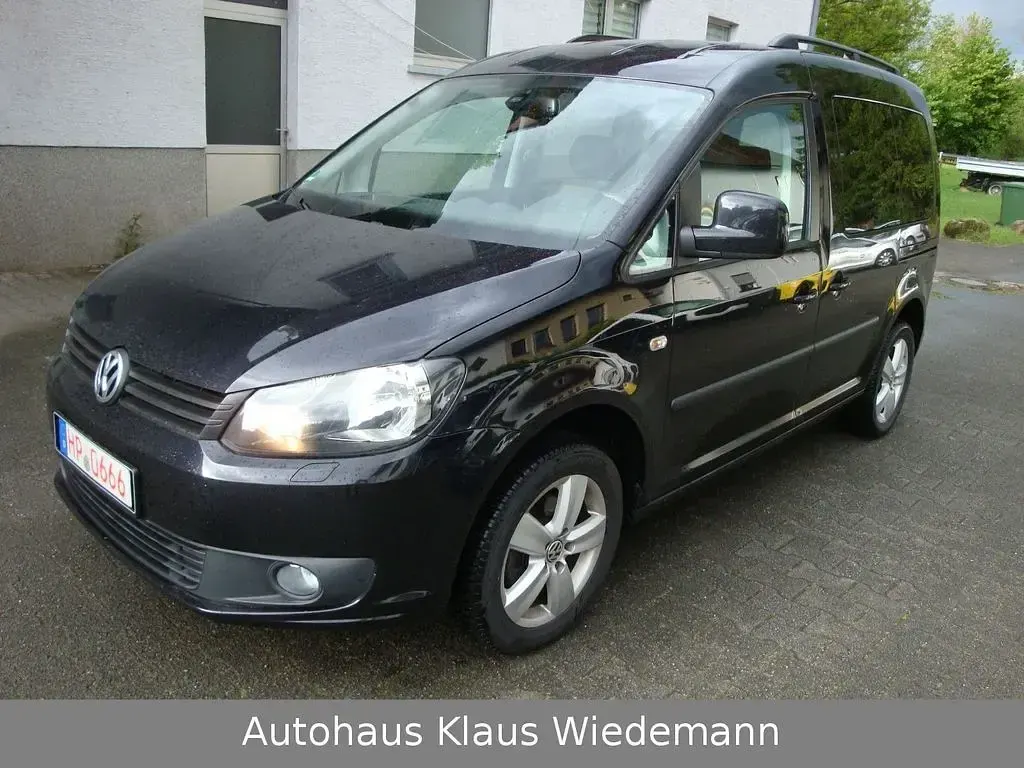 Gebraucht VW Caddy Trendline 102 PS (75 kW) 2013 Schwarz Van / Kleinbus
