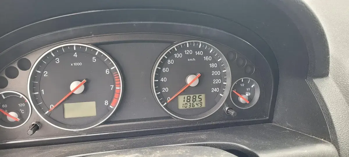 Gebraucht Ford Mondeo 145 PS (106 kW) 2004 Blau Kombi