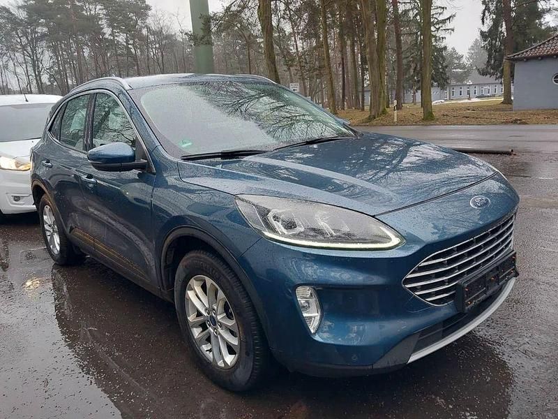 Gebraucht Ford Kuga Titanium 152 PS (111 kW) 2022 Blau SUV