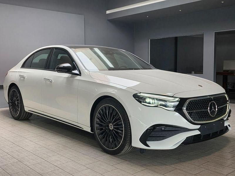 Neu Mercedes E200 AMG 227 PS (166 kW) 2026 Polarweiss Limousine