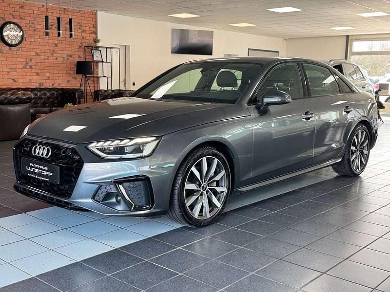 Second-hand Audi A4 S-Line 204 CP (150 kW) 2023 Gri Berlinǎ