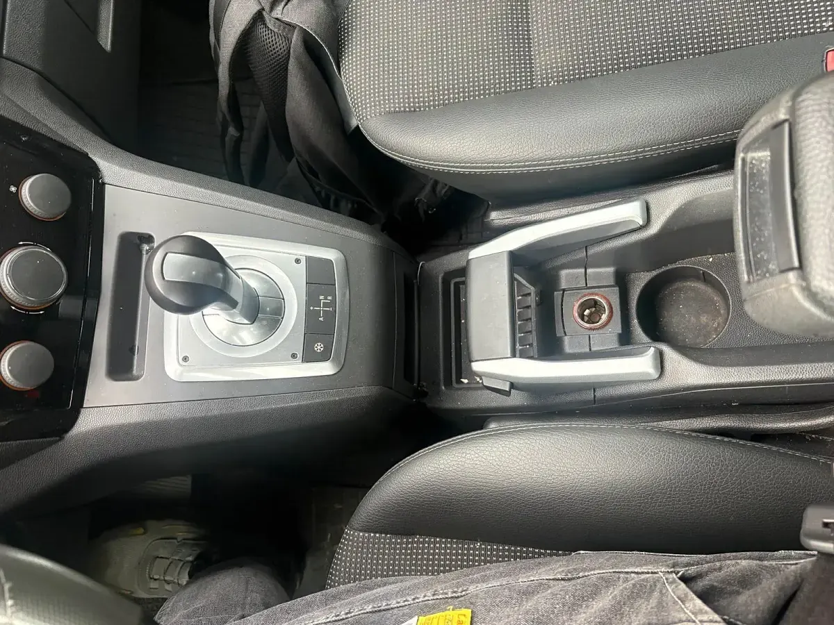 Gebraucht Opel Corsa 140 PS (102 kW) 2010 Silber Kleinwagen