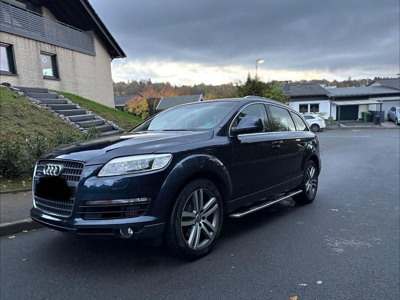 Second-hand Audi Q7 326 CP (239 kW) 2008 Albastru SUV