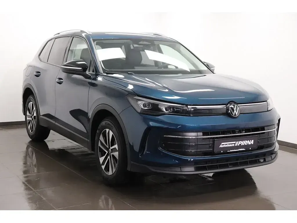 Nowe VW Tiguan 150 KM (110 kW) 2026 Niebieski SUV