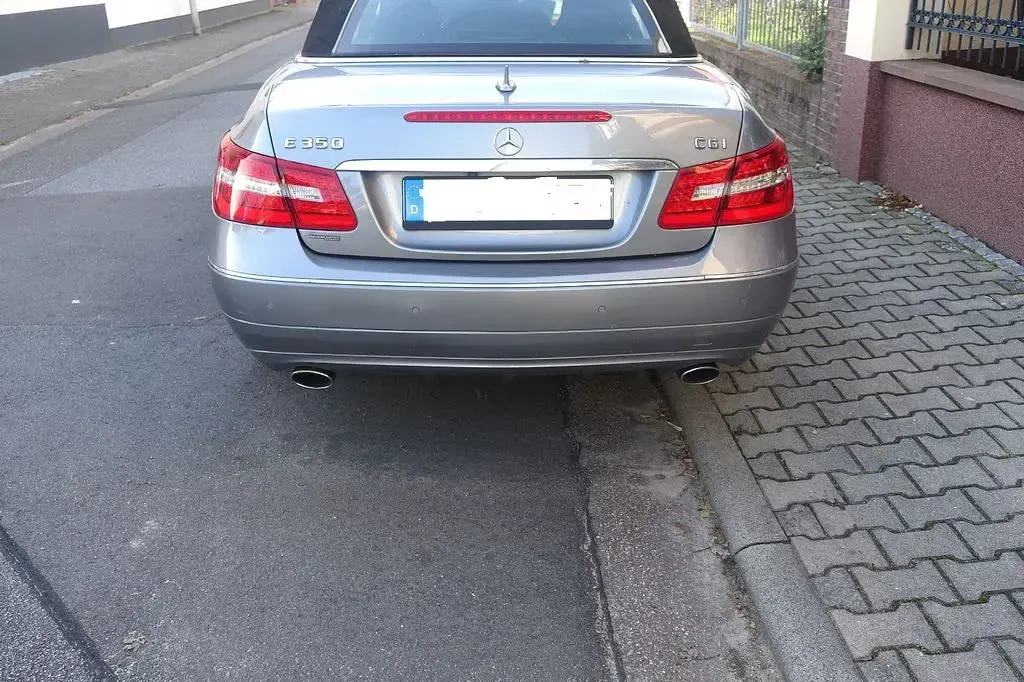 Gebraucht Mercedes E350 Avantgarde 292 PS (214 kW) 2010 Silber Cabrio