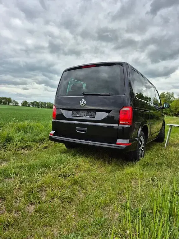 Używany VW T6 150 KM (110 kW) 2018 Czarny Van
