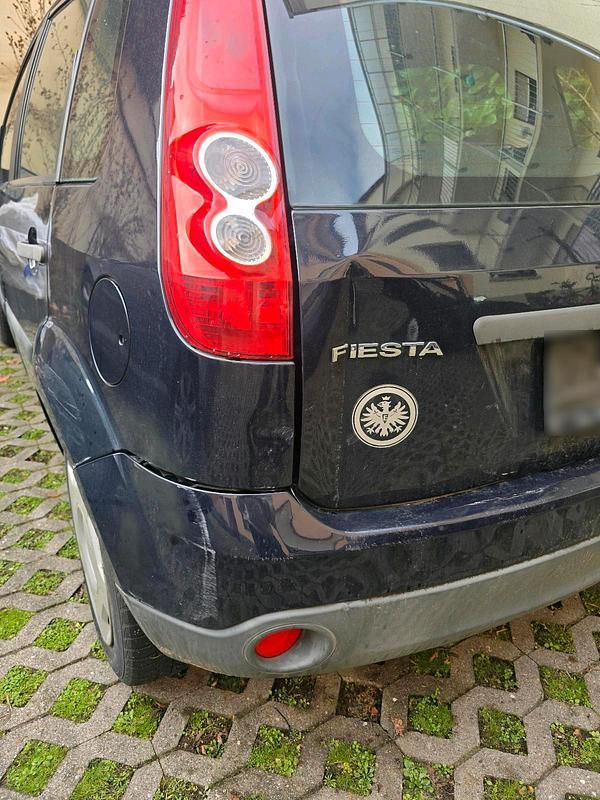 Gebraucht Ford Fiesta 60 PS (44 kW) 2006 Blau Kleinwagen