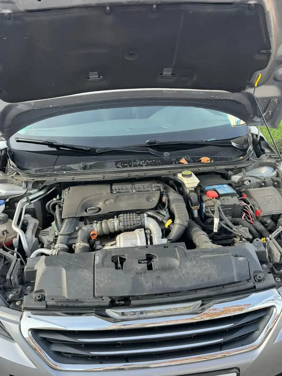 Gebraucht Peugeot 308 120 PS (88 kW) 2016 Grau Kombi