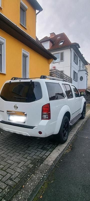 Gebraucht Nissan Pathfinder 231 PS (169 kW) 2011 Weiß SUV