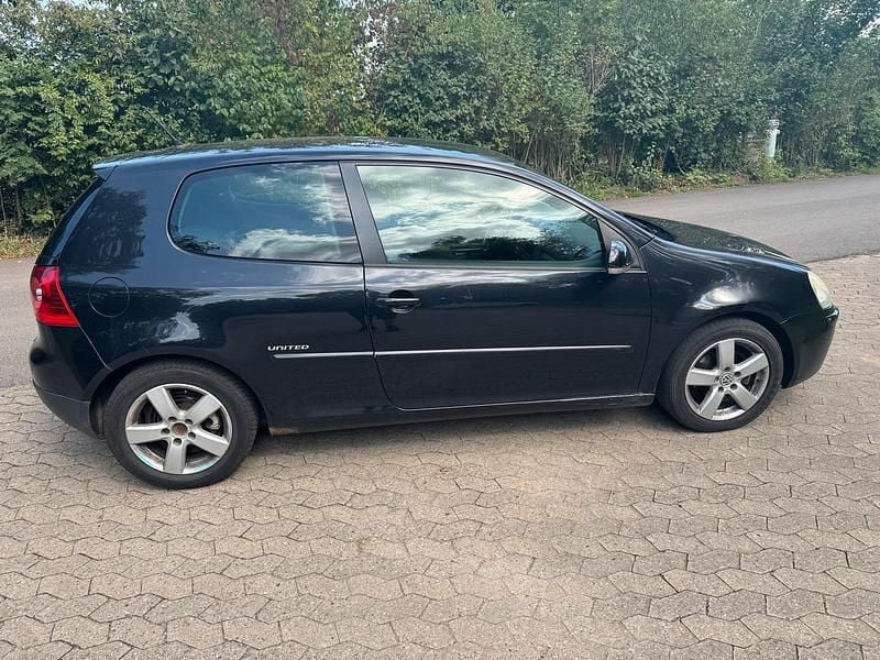 Schwarz Gebraucht 2008 VW Golf United Limousine | 1.650 € (Superpreis) - Bild 1/4