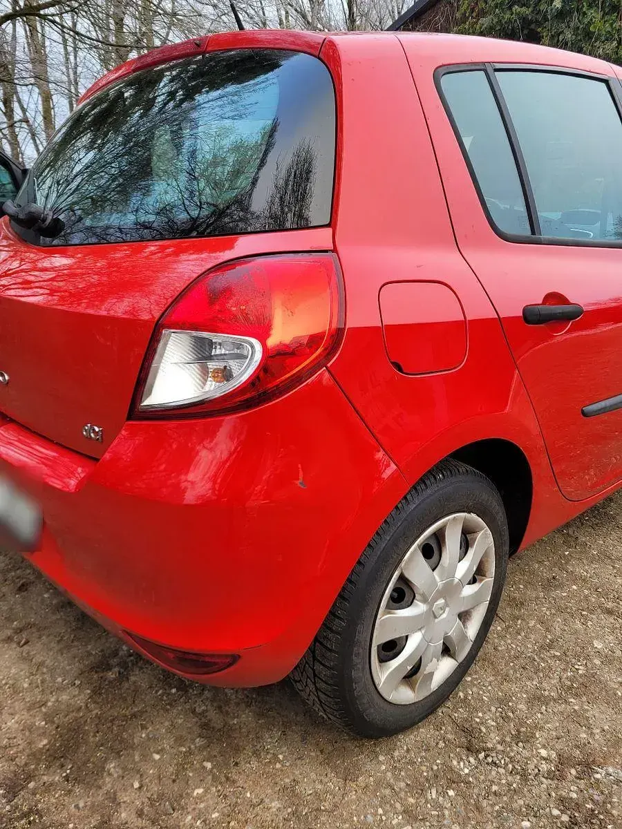 Gebraucht Renault Clio Expression 75 PS (55 kW) 2012 Rot Kleinwagen