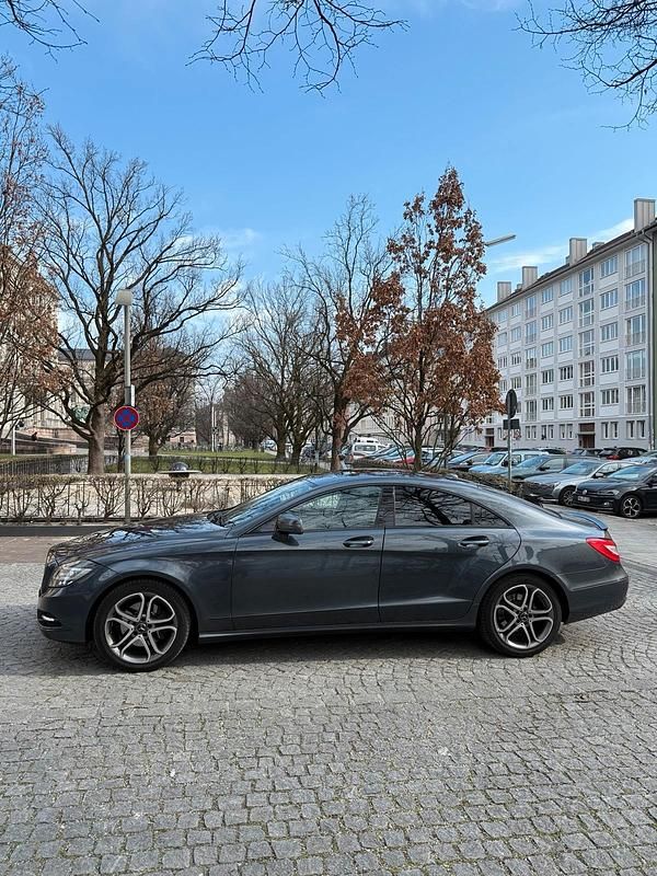 Gebraucht Mercedes CLS250 204 PS (150 kW) 2013 Grau Limousine
