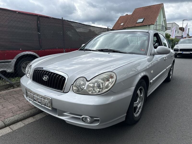 Silber Gebraucht 2004 Hyundai Sonata GLS Limousine | 1.990 € - Bild 1/4