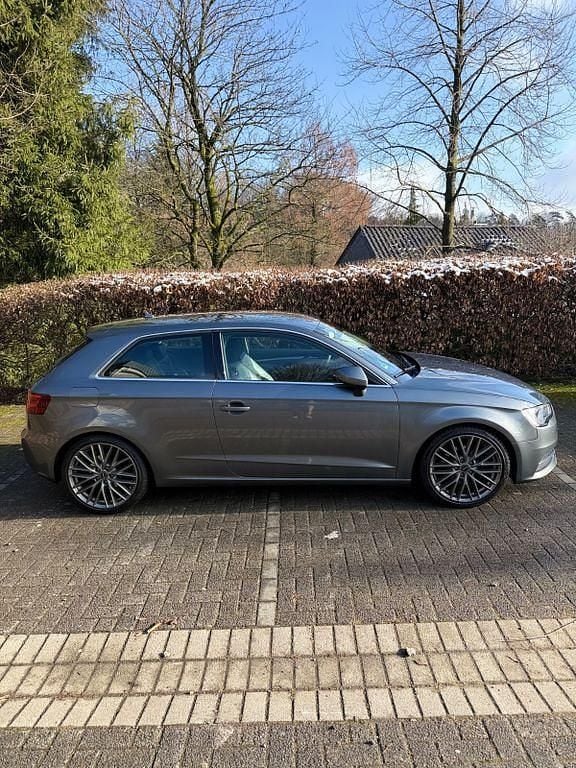 Gebraucht Audi A3 Cabriolet Ambition 125 PS (91 kW) 2014 Grau Cabrio