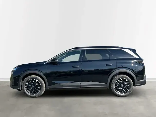 Neu Peugeot 5008 Allure 145 PS (106 kW) 2025 Schwarz SUV