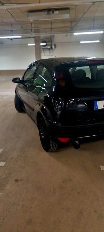 Gebraucht Ford Focus 116 PS (85 kW) 2004 Schwarz Limousine