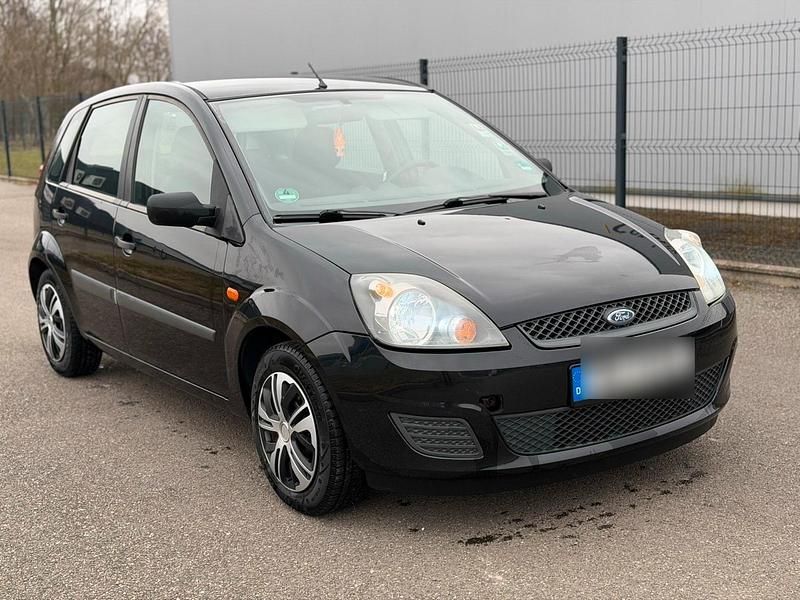 Schwarz Gebraucht 2007 Ford Fiesta Kleinwagen | 1.900 € (Etwas zu teuer) - Bild 1/4