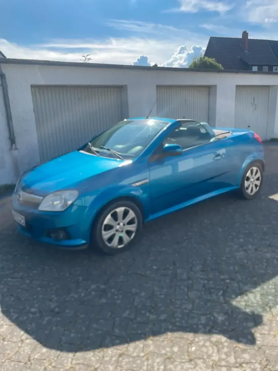 Gebraucht Opel Tigra 125 PS (91 kW) 2009 Blau Cabrio