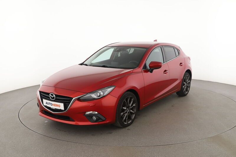 Rot Gebraucht 2016 Mazda 3 Nakama Limousine | 13.420 € (Fairer Preis) - Bild 1/4