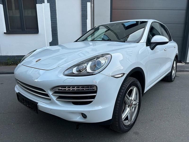 Weiß Gebraucht 2014 Porsche Cayenne Platinum Edition SUV | 17.900 € (Superpreis) - Bild 1/4