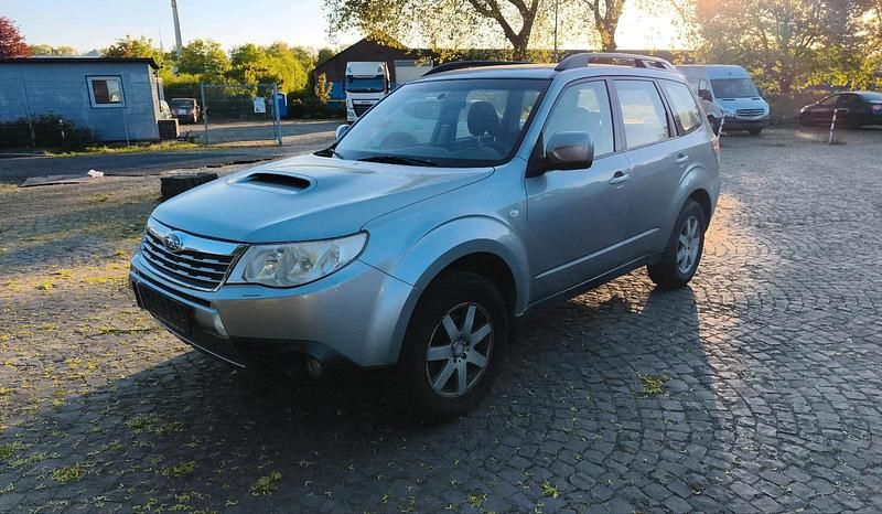 Second-hand Subaru Forester 2011 Argintiu SUV