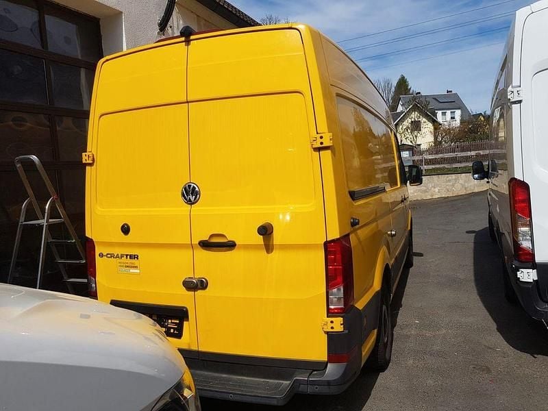 Używany VW e-Crafter 100 kW (136 KM) 2020 Żółty Van