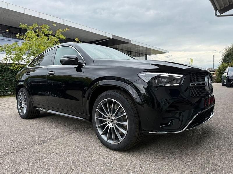 Schwarz Neu 2025 Mercedes GLE450 AMG Premium Plus Limousine | 108.290 € (Teuer) - Bild 1/4