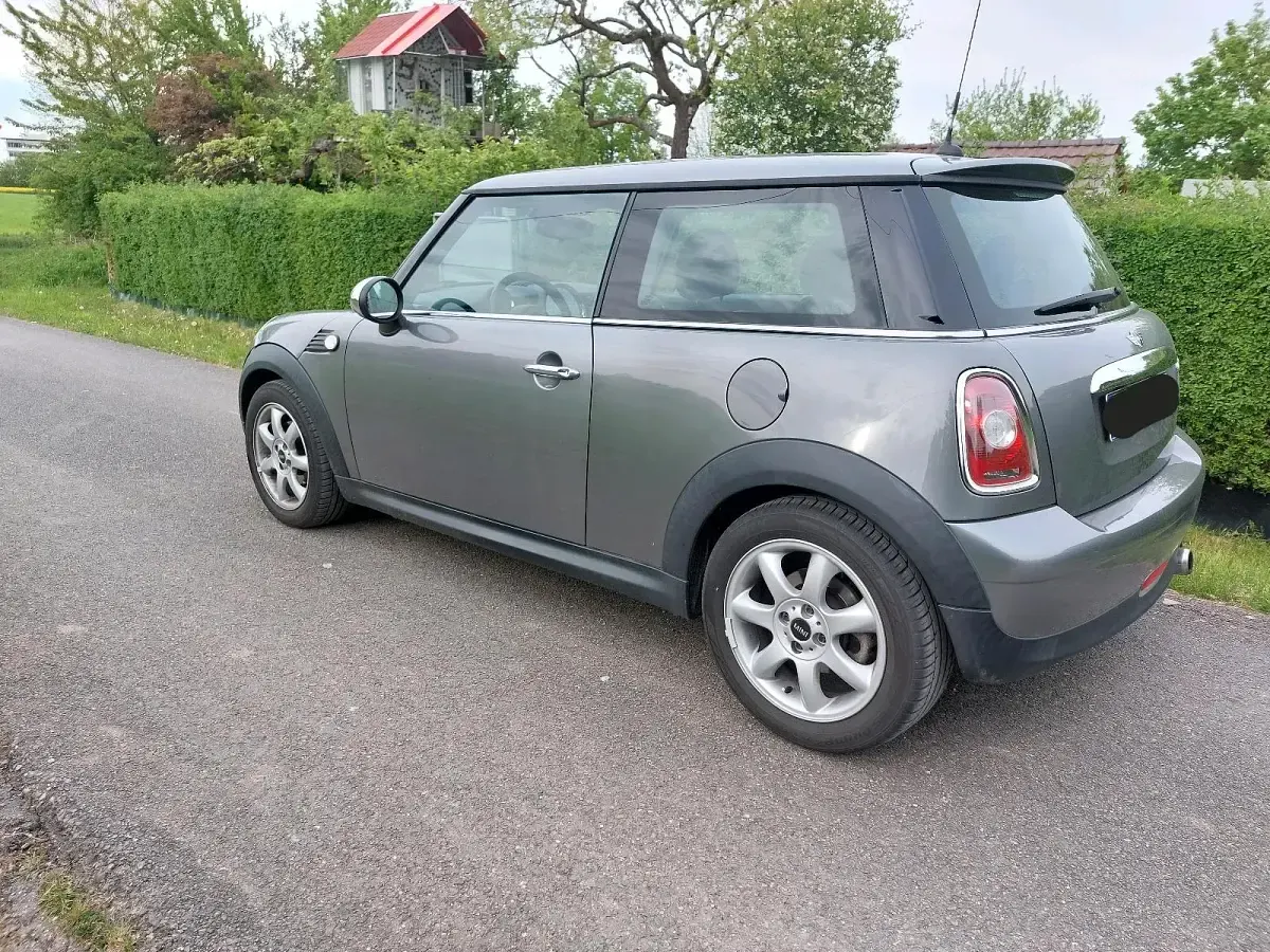 Używany Mini Cooper 120 KM (88 kW) 2009 Szary Hatchback