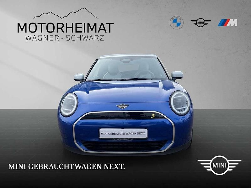Gebraucht Mini John Cooper Works Favoured 218 PS (160 kW) 2024 Blazing blue Kleinwagen