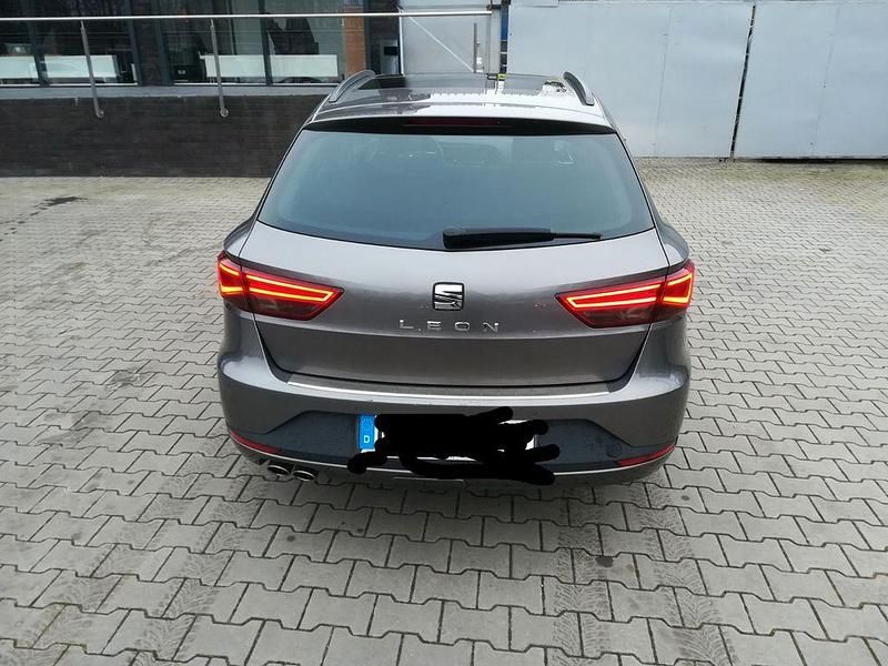 Gebraucht Seat Leon ST FR 150 PS (110 kW) 2014 Grau Kombi