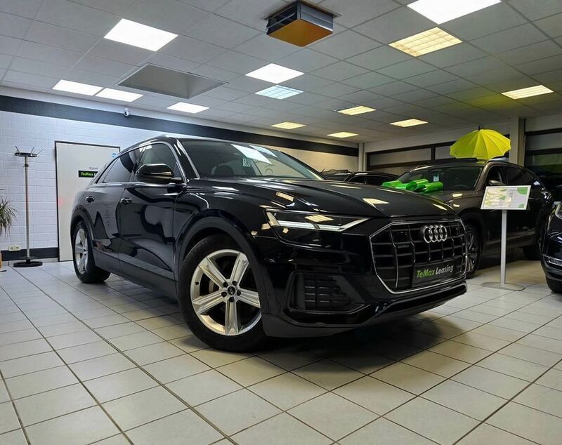 Schwarz Gebraucht 2023 Audi Q8 Ambiente SUV | 60.000 € (Teuer) - Bild 1/3