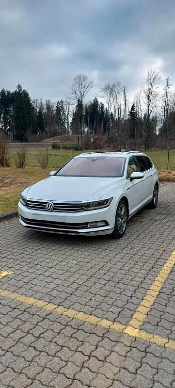 Gebraucht VW Passat 280 PS (205 kW) 2018 Weiß Kombi