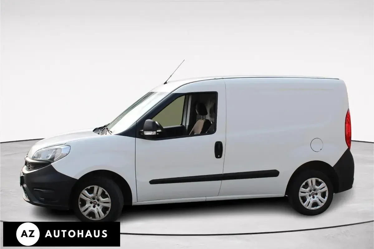 Gebraucht Fiat Doblò Basis 95 PS (69 kW) 2016 Weiß Van / Kleinbus