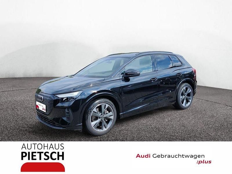Schwarz Gebraucht 2022 Audi Q4 e-tron Sport SUV | 32.490 € (Etwas zu teuer) - Bild 1/4