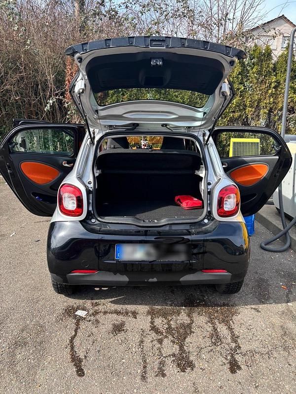 Schwarz Gebraucht 2015 Smart ForFour Kleinwagen | 6.500 € (Fairer Preis) - Bild 1/4