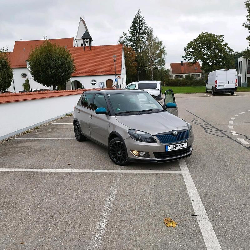 Beige Gebraucht 2013 Skoda Fabia Kleinwagen | 3.500 € (Guter Preis) - Bild 1/4