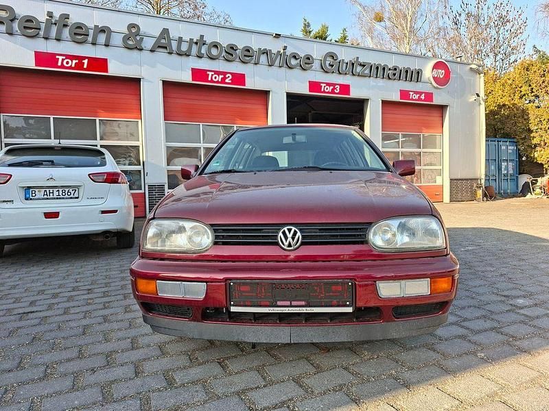 Gebraucht VW Golf III 75 PS (55 kW) 1995 Rot Limousine